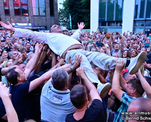 B7022173 / Hannes Ringlstetter, 2023, Regensburg, Piazza-Festival (c) Bernd Schweinar