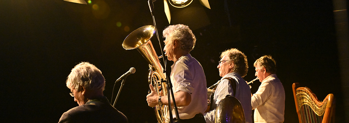 B9005692 / Gerhard Polt & Die Well-Brüder, 2023, Lappersdorf, Zeltfestival (c) Bernd Schweinar