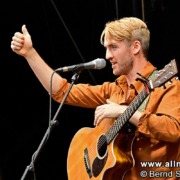 B9042360 / Colin ANDREW, 2024, Regensburg, Piazza-Festival (c) Bernd Schweinar