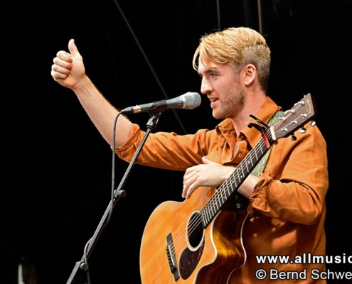 B9042360 / Colin ANDREW, 2024, Regensburg, Piazza-Festival (c) Bernd Schweinar