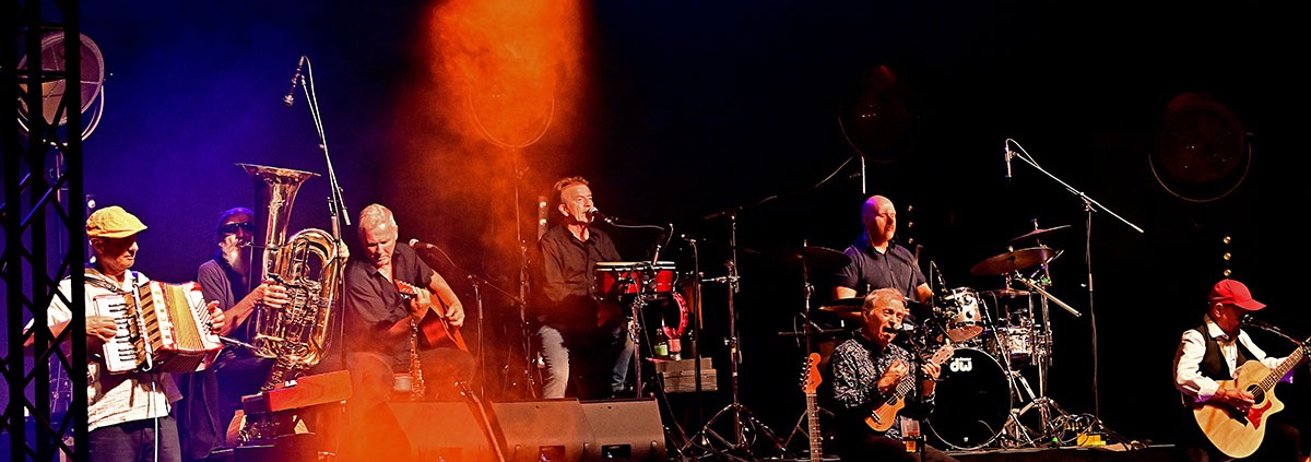 B9051168 / Spider Murphy Gang, 2024, Schwandorf, Oberpfalzhalle (c) Bernd Schweinar